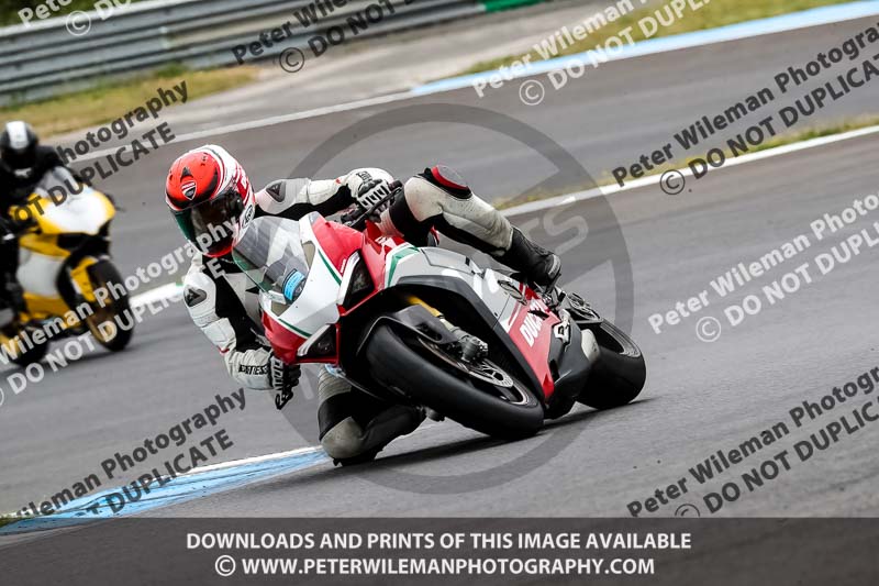 estoril;event digital images;motorbikes;no limits;peter wileman photography;portugal;trackday;trackday digital images